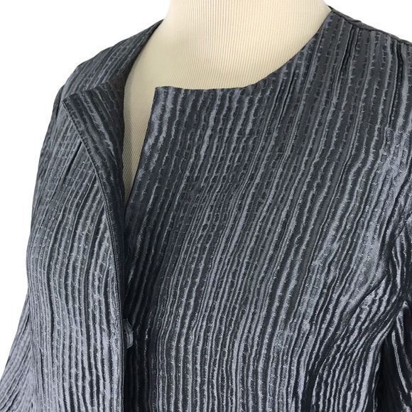 Eileen Fisher Gray Silk Textured Groove Jacket Pockets - Picture 6 of 16